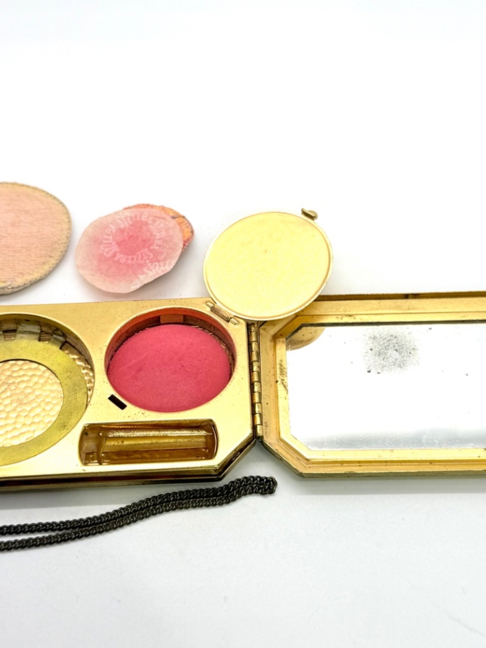 Antique Melba Compact Wristlet Purse Hammered Brass Goldtone Finish with Chain